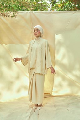 KURUNG SURI ( Oat )