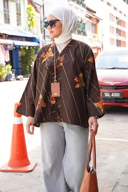 ZEINAB BATIK TOP ( Classic B4004 )