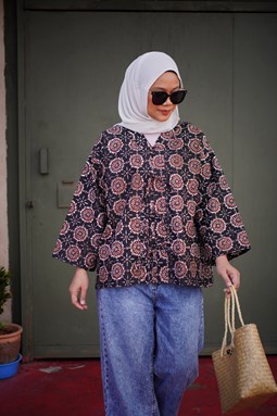 ZEINAB BATIK TOP ( Black Round ZT031 )