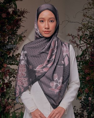 NOSTALGIA RAYA SHAWL: BUNGA KERUBUNG