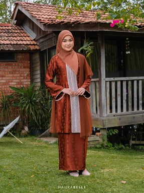 TIARA KURUNG - BROWN