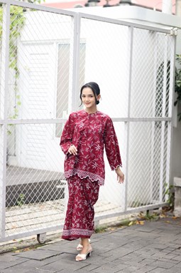 FATEEMA KURUNG VOL 2.0 ( Maroon Flower )