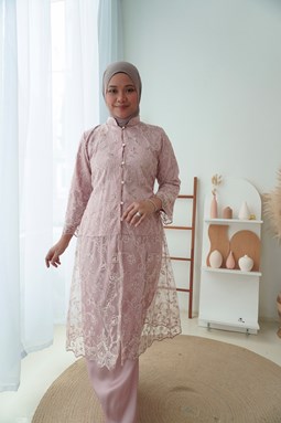 Kebaya Puteri Gunung Puteh  - Pink
