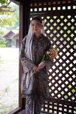 KURUNG TANJUNG ( KT008 CLASSIC BLUE )