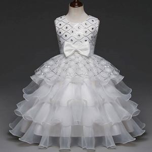 @  C00357  GOWN ( WHITE )   SZ 110 - 150