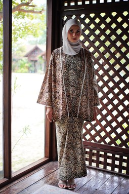KURUNG MELATI ( KM 006 Classic Brown )