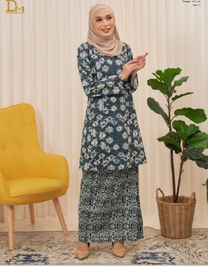 KURUNG PAHANG BATIK DAMIA PS15-3 in Dark Green