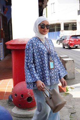 ZEINAB BATIK TOP ( Blue LC003 )