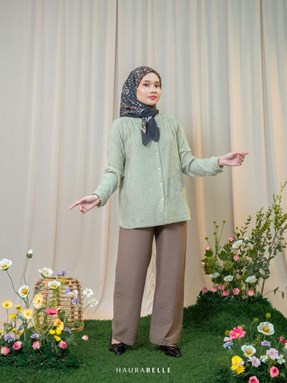 NYLA TOP - SAGE GREEN
