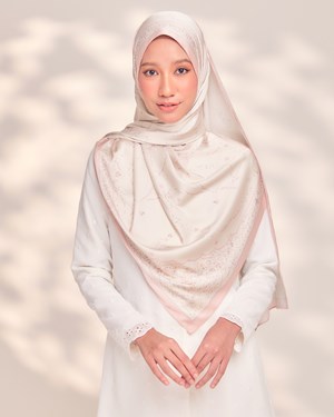 7TH ANNIVERSARY SHAWL: SAFINA