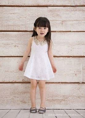 @  G040/13 WHITE DRESS 夏季装新款韩版 女童连衣裙 儿童背心裙女宝蕾丝公主裙. ( SIZE 100-160 )