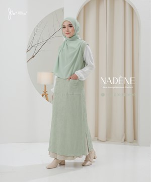 NADENE BLOUSE IN APPLE GREEN