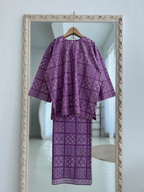 KURUNG BATIK FATEEMA ( Purple )