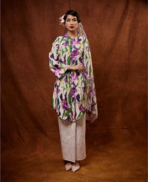 TERATAI UNGU (KEBARUNG SUNTI)