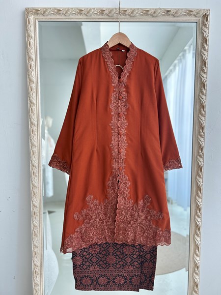 KEBAYA KARTIKA ( with READYMADE SONGKET )