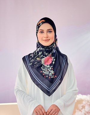 WANITA DAMBAAN SYURGA
