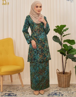 KURUNG PAHANG BATIK DAMIA PS7-3 in Dark Green