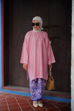 SERI ANGGUN KURUNG ( Pink Blue )