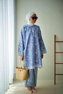 SERI ANGGUN KURUNG ( SA Blue White )