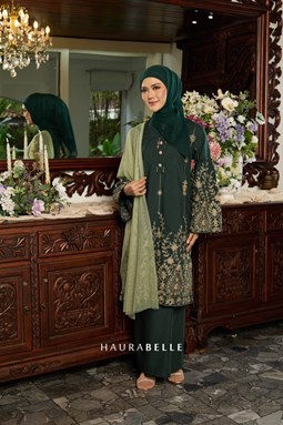 POOJA KURUNG - EMERALD