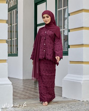 MEKAR KURUNG - BURGUNDY