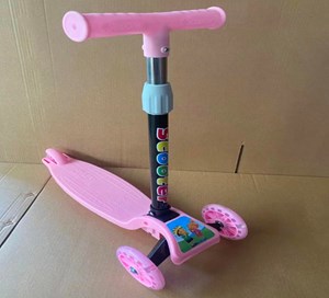 TODDLE SCOOTER