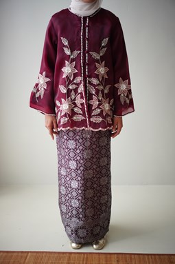 KURUNG SEKAR ( Maroon )
