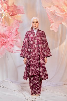 KEBARUNG CHE KIAH ( Burgundy )