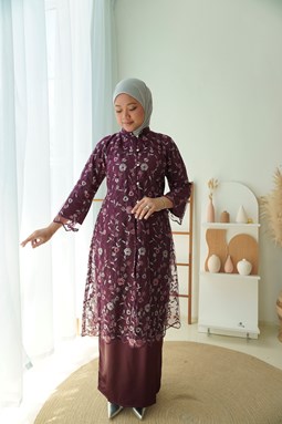 Kebaya Puteri Gunung Kuntum  - Burgundy