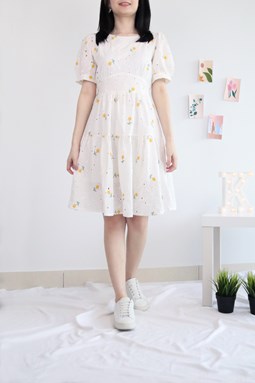 FLORAL EMBROIDERED EYELET TIERED DRESS IN MUSTARD FLORAL