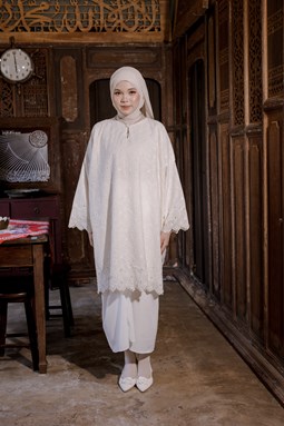 KURUNG CEMPAKA  ( Offwhite )