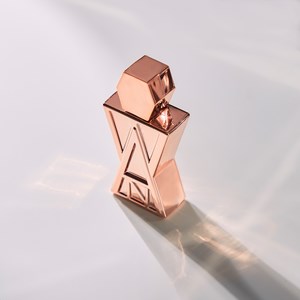 LA PREMIER PARFUM - PASSPORT BY PARIS HILTON