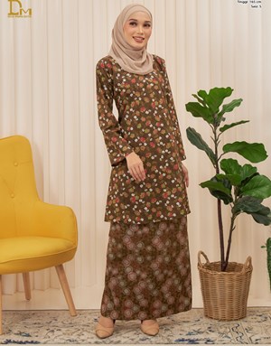 KURUNG PAHANG BATIK DAMIA PS1-2 in Dark Olive