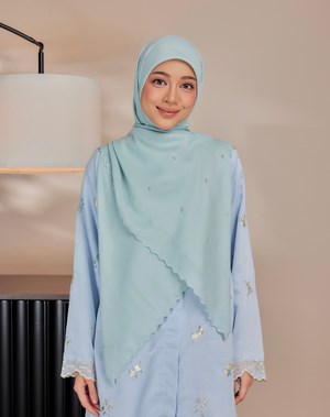 TAMPUK MANGGIS : HONEYDEW