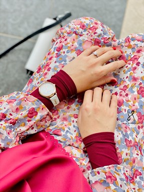 TASNEEM - MAROON