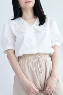 CROCHET EYELET COLLAR BUTTON DOWN TOP IN WHITE