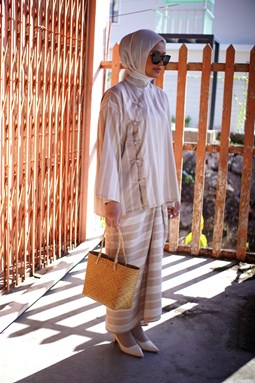 KUEH LAPIS KURUNG ( Beige Nude  )