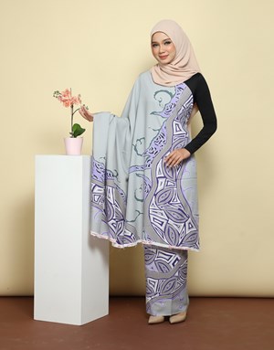 BATIK LUKIS COTTON LIA 27 in Grey