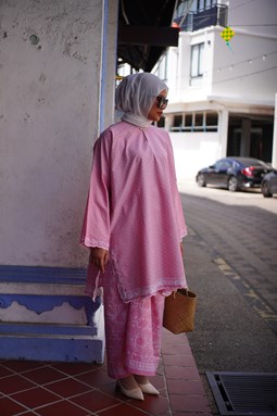 SERI ANGGUN KURUNG ( Pink MM  )
